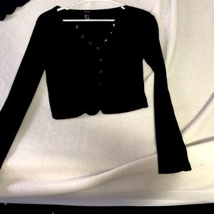 Long sleeve black cropped top